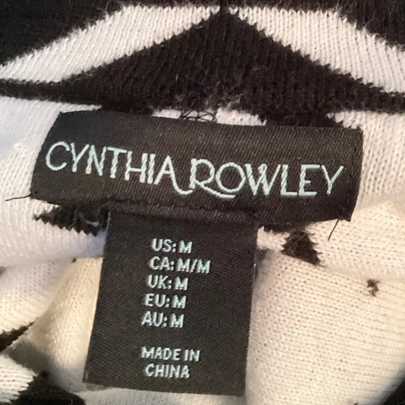 CYNTHIA ROWLEY black and white sweater dress!  Size M - Picture 7 of 8